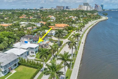 2745 S Flagler Drive 1