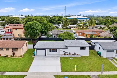 19201 NW 10th Ct 1