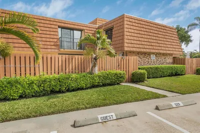 2600 Garden Ct 1