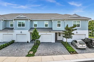 556 Sanderling Circle 1