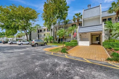 4822 Esedra Court #301 1