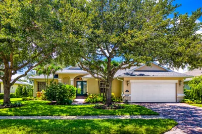 4220 Abington Woods Circle 1