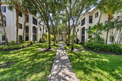 3022 ALCAZAR Place #301 1