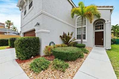 15376 NW 14th Mnr 1
