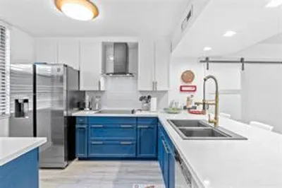 1518 Whitehall Drive #206 1