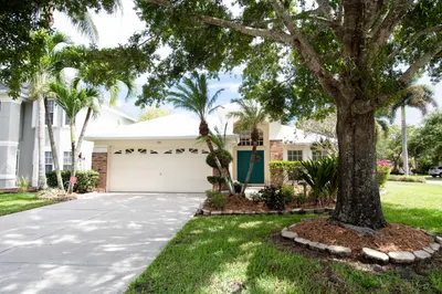 701 NW Waterlily Place 1
