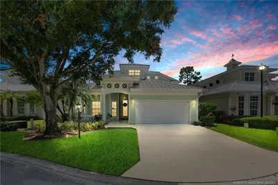 2210 NW Plumbago Trail 1