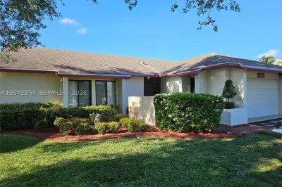 10301 Greenbriar Ct 1