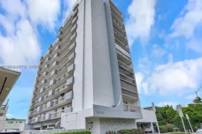 1345 West Ave #202 1