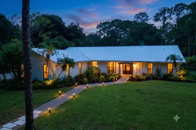 4500 SW Country Place 1
