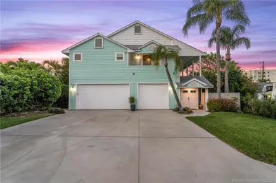 3463 Canal Court 1