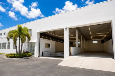 995 NW 72nd St 1