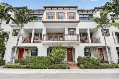 11613 SW 13th Court 1