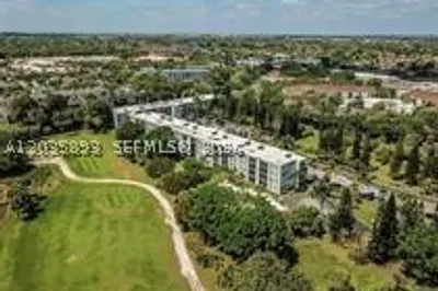 8461 Springtree Dr #303A 1