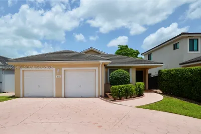 8727 NW 150th Ter 1