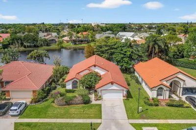 2453 Stonegate Drive 1