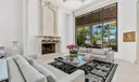 314 W Riverside Drive Photo