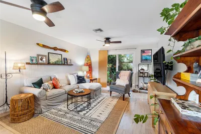 326 W Pine Street #20 1