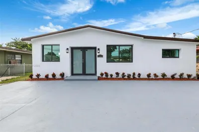 7580 NW 17th Pl 1