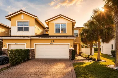 4330 Lago Drive 1