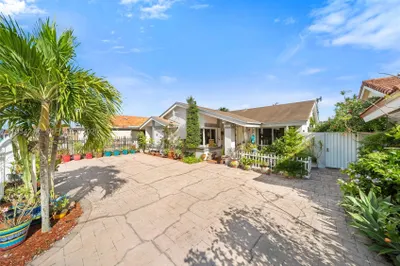 2811 SW 133rd Ave 1