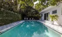 420 NE 87 St Photo