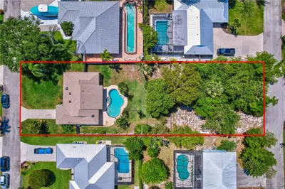 5686 SE Sailfish Way 1