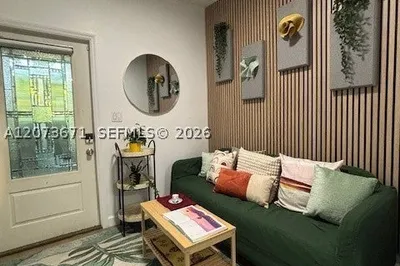 8220 NE 1st Pl #2B 1