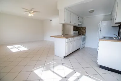 1417 SW 2 Street #3
