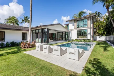 1125 Harbor Drive 1