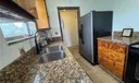 648 E 40th St Photo