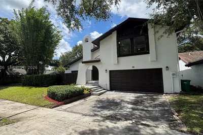 49 Forest Cir 1