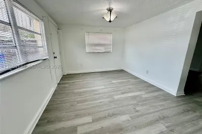 2306 NW Flagler Ter #1 1