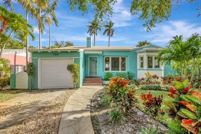 526 N Lakeside Drive 1