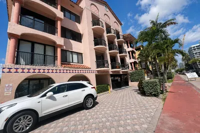 8816 Collins Ave #105 1
