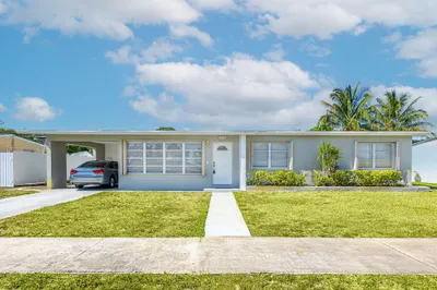 138 Ainsworth Circle 1