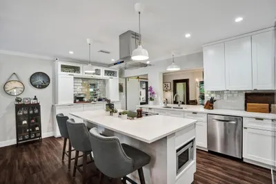 1611 NW 45th Street 1