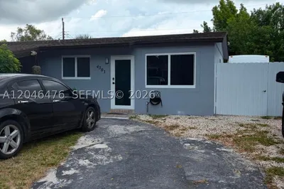 4301 NW 59th Ct 1