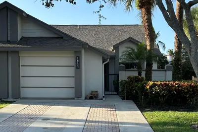 1911 Landings Boulevard 1