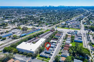 105 SW 5th Ct #3 1