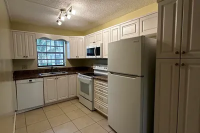 321 Olivewood Place #121 1
