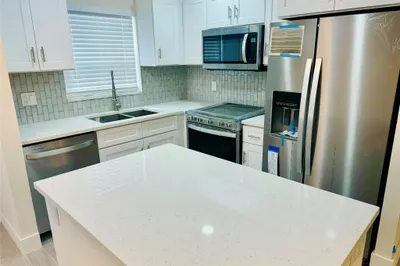 805 W OAKLAND PARK Boulevard #E5 1