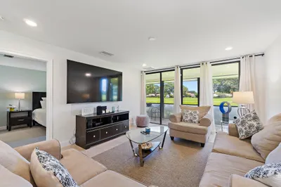 261 Old Meadow Way 1