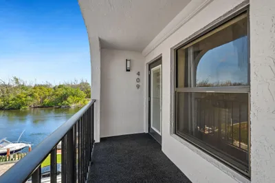 1627 Riverview Road #409 1