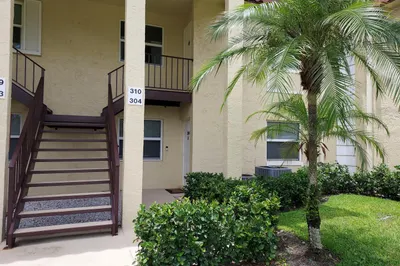717 S US Hwy 1 #Unit 304 1