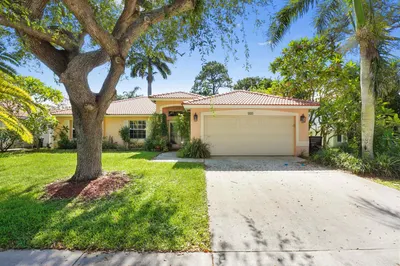 132 W Lee Road 1