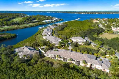 2368 SW Island Creek Trail 1