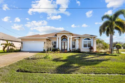 111 SW Ladybug Drive 1