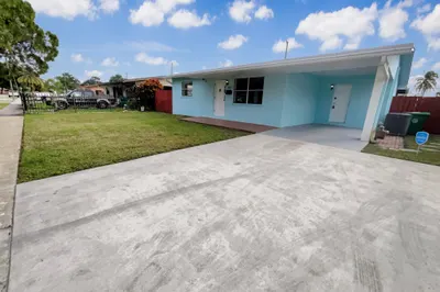 7770 NW 39th Street 1