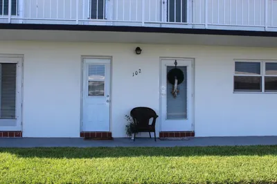 1113 Lake Terrace 1